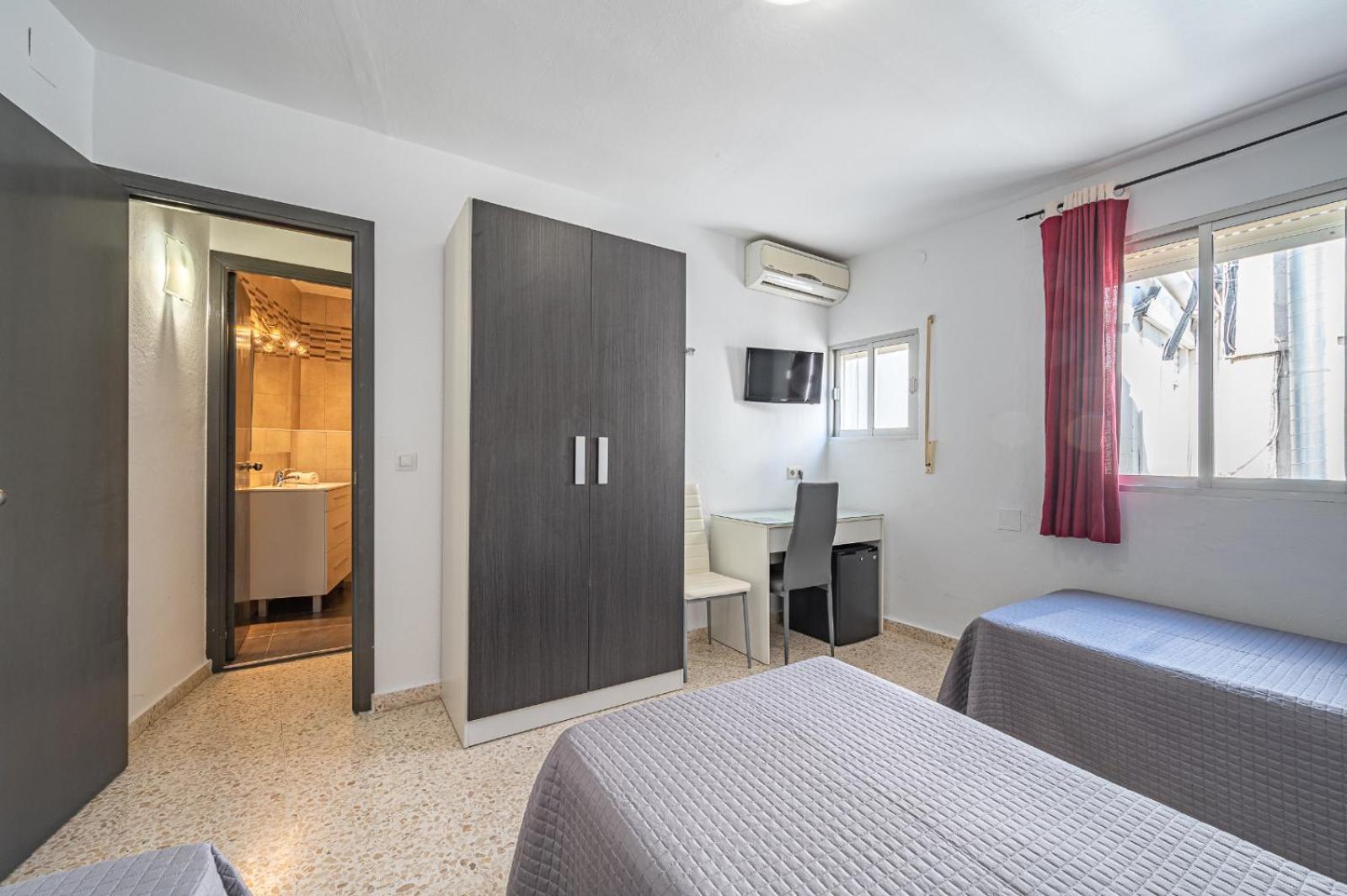 Hostal Ocana Manilva Eksteriør bilde